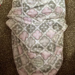 Blankets & Beyond Fuzzy Large Swaddle